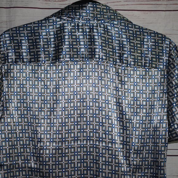 Top - Picture 6 of 7